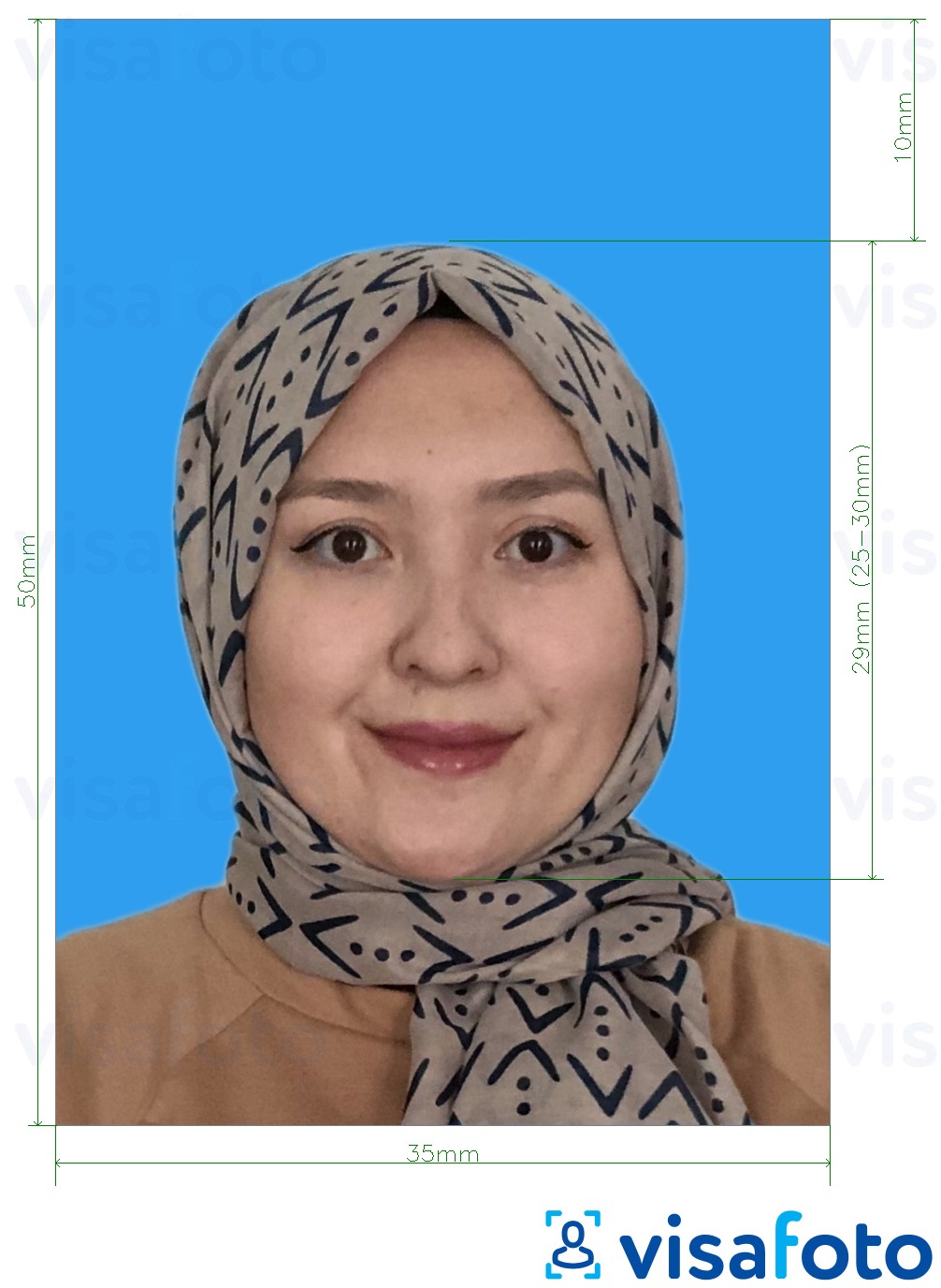 Halimbawa ng larawan para sa Malaysia Passport 35x50 mm blue background na may eksaktong sukat na detalye