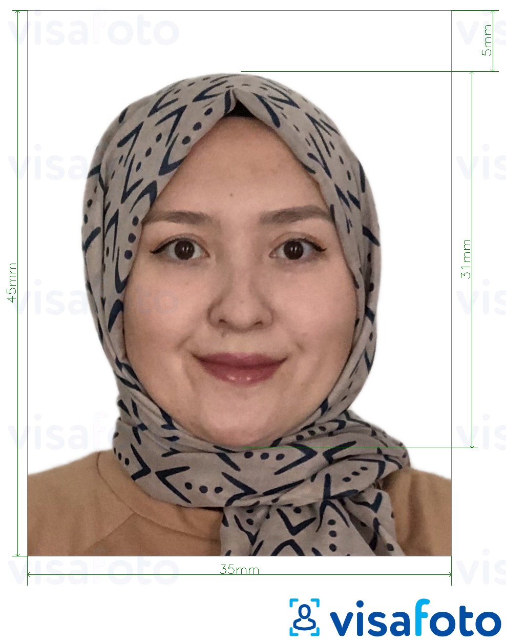 Halimbawa ng larawan para sa Malaysia Visa 35x45 mm white background na may eksaktong sukat na detalye